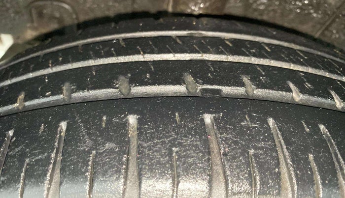 2019 Hyundai Grand i10 SPORTZ AT 1.2 KAPPA VTVT, Petrol, Automatic, 25,008 km, Right Rear Tyre Tread
