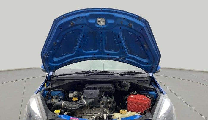 2018 Tata Tiago XZ PLUS DUAL TONE PETROL, Petrol, Manual, 80,120 km, Open Bonet