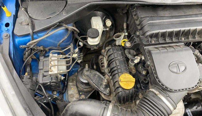 2018 Tata Tiago XZ PLUS DUAL TONE PETROL, Petrol, Manual, 80,120 km, Engine View - Right