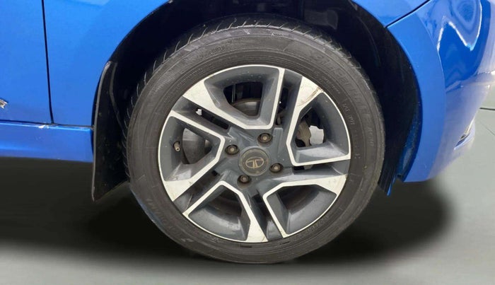 2018 Tata Tiago XZ PLUS DUAL TONE PETROL, Petrol, Manual, 80,120 km, Right Front Wheel