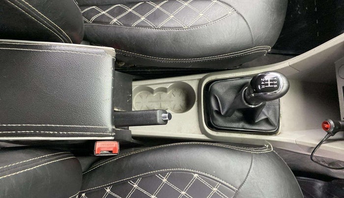 2018 Tata Tiago XZ PLUS DUAL TONE PETROL, Petrol, Manual, 80,120 km, Gear Lever