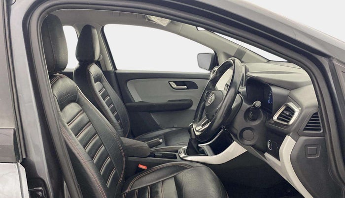 2021 Tata ALTROZ XZ PETROL, Petrol, Manual, 55,289 km, Right Side Front Door Cabin
