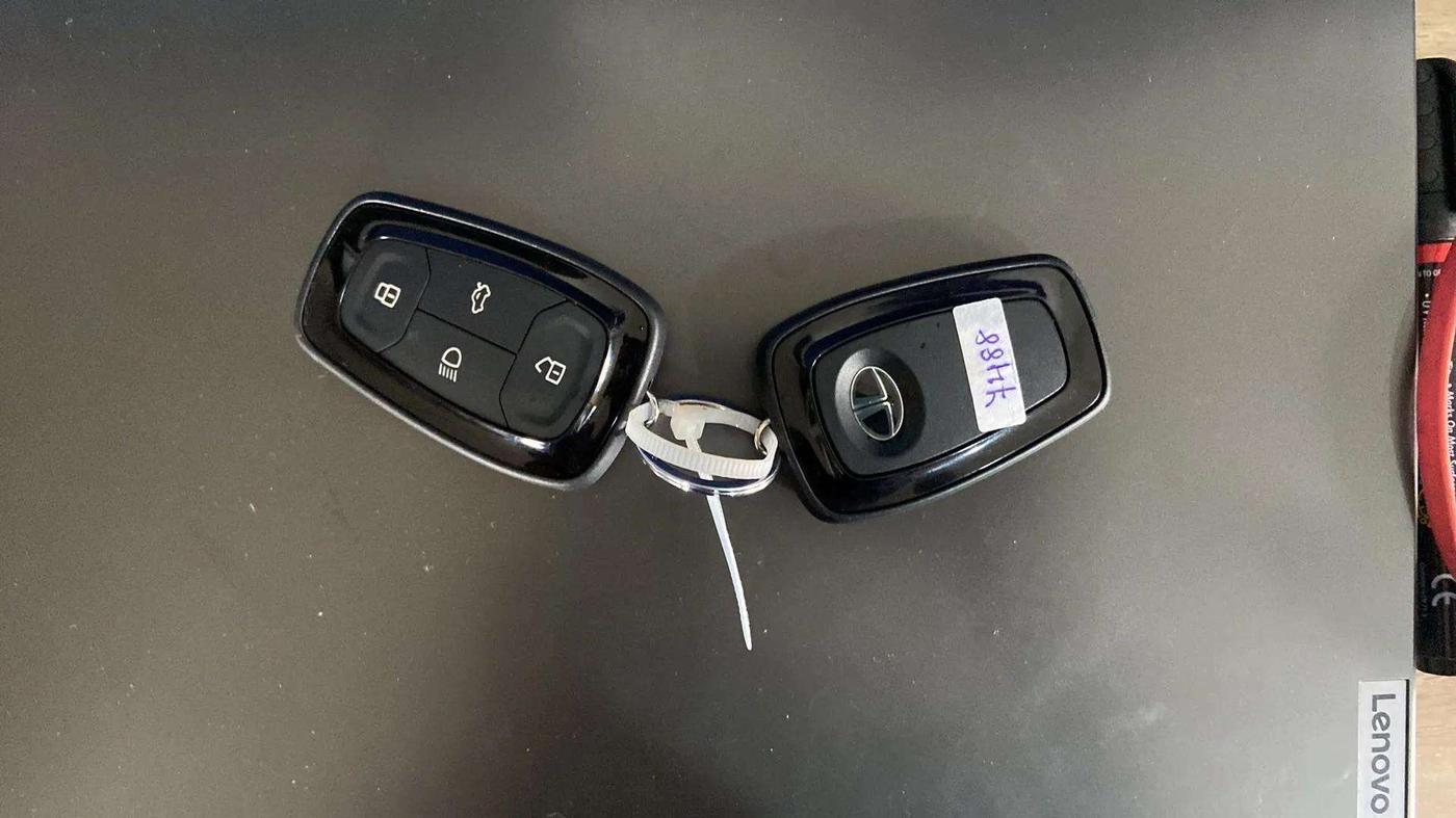 2022 Tata PUNCH CREATIVE 1.2 AMT KAZIRANGA EDITION , Petrol, Automatic, 17,638 km, Key Close Up