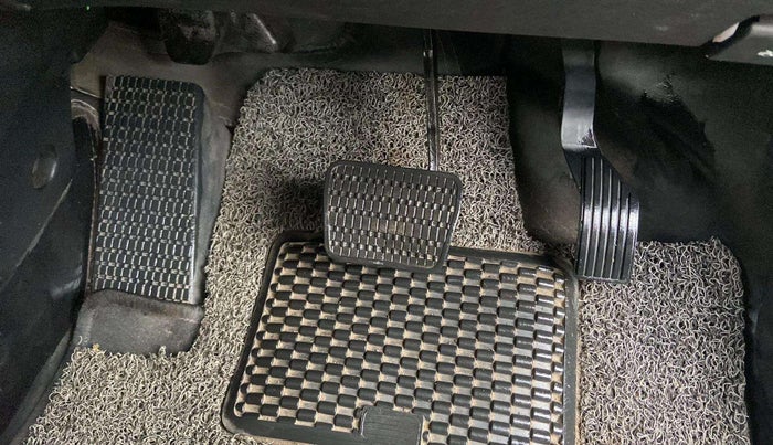 2022 Tata PUNCH CREATIVE 1.2 AMT KAZIRANGA EDITION , Petrol, Automatic, 17,760 km, Pedals