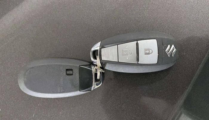 2018 Maruti Baleno ZETA PETROL 1.2, Petrol, Manual, 49,174 km, Key Close Up