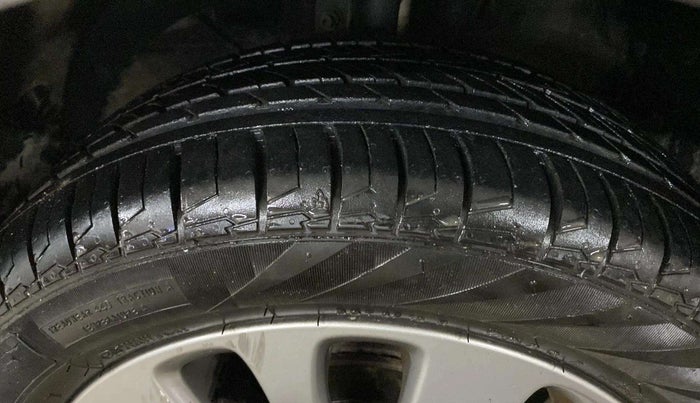2018 Maruti Baleno ZETA PETROL 1.2, Petrol, Manual, 49,174 km, Left Rear Tyre Tread