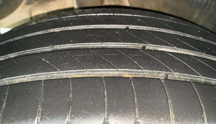 2018 Hyundai Creta E PLUS 1.6 PETROL, Petrol, Manual, 73,825 km, Right Rear Tyre Tread