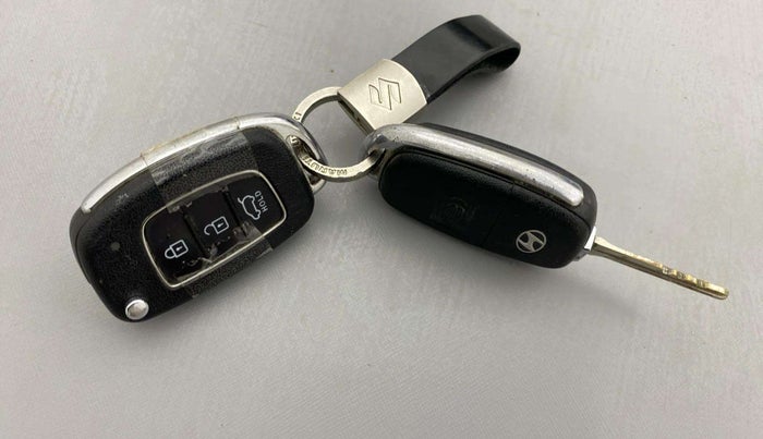 2018 Hyundai Creta E PLUS 1.6 PETROL, Petrol, Manual, 73,825 km, Key Close Up