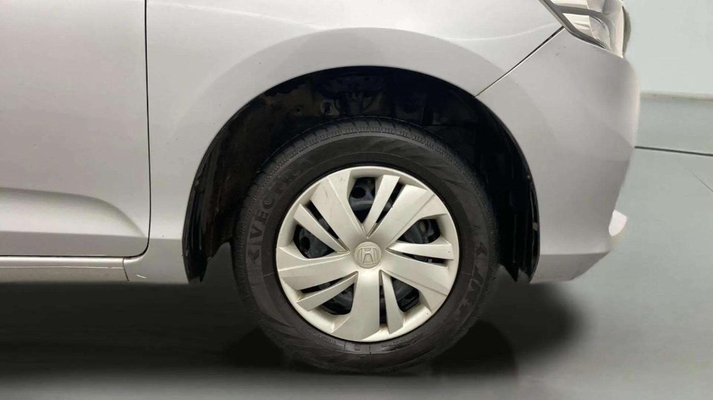 2021 Honda Amaze 1.2L I-VTEC S, Petrol, Manual, 28,276 km, Right Front Wheel