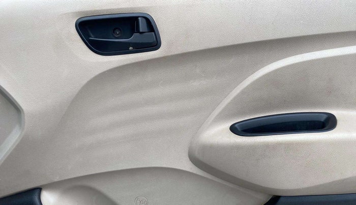 2019 Hyundai NEW SANTRO ERA EXECUTIVE, Petrol, Manual, 63,164 km, Driver Side Door Panels Control