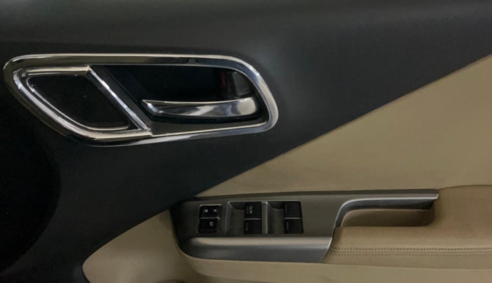 2014 Honda City 1.5L I-VTEC VX, Petrol, Manual, 42,568 km, Driver Side Door Panels Control