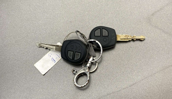 2017 Maruti Dzire VXI, Petrol, Manual, 47,966 km, Key Close Up