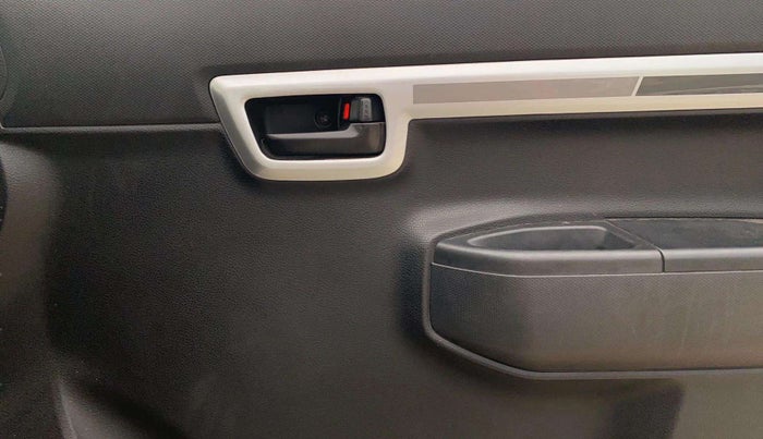 2022 Maruti S PRESSO VXI+, Petrol, Manual, 23,923 km, Driver Side Door Panels Control