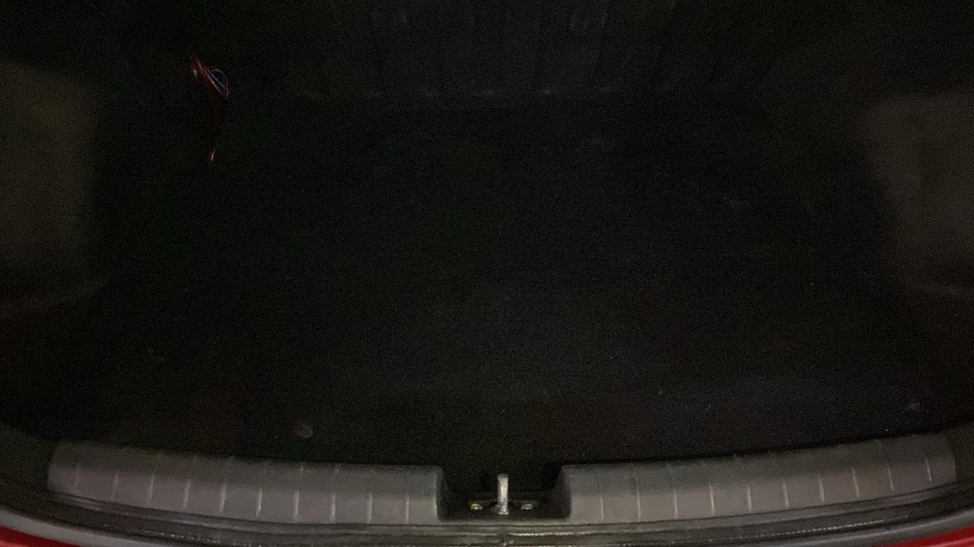 2014 Hyundai Xcent SX 1.2 (O), Petrol, Manual, 83,617 km, Boot Inside