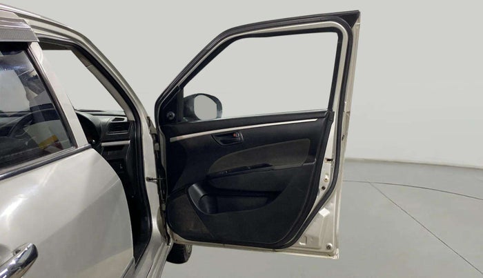2015 Maruti Swift LXI (O), Petrol, Manual, 53,947 km, RHS Front Door