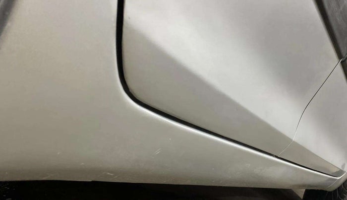 2015 Maruti Swift LXI (O), Petrol, Manual, 53,947 km, Right running board - Slightly dented