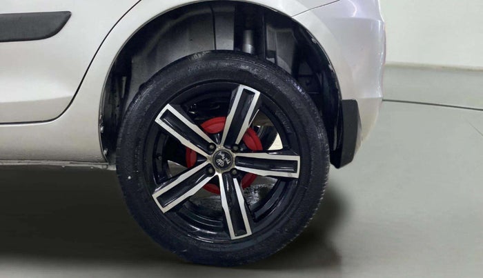 2015 Maruti Swift LXI (O), Petrol, Manual, 53,947 km, Left Rear Wheel