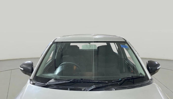 2015 Maruti Swift LXI (O), Petrol, Manual, 53,947 km, Front Windshield