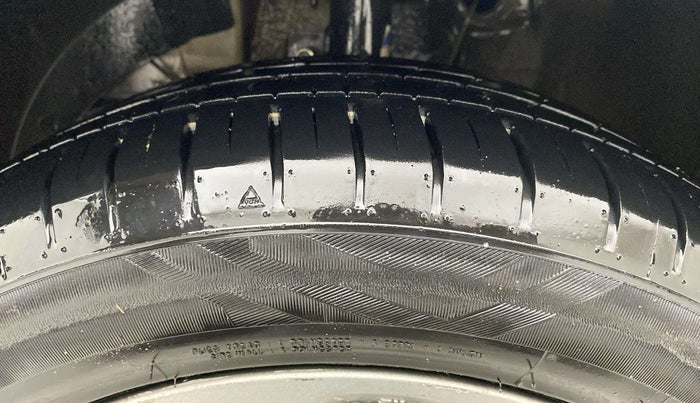 2016 Maruti Baleno ALPHA PETROL 1.2, Petrol, Manual, 73,617 km, Left Front Tyre Tread