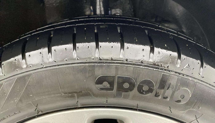 2016 Maruti Baleno ALPHA PETROL 1.2, Petrol, Manual, 73,617 km, Right Front Tyre Tread