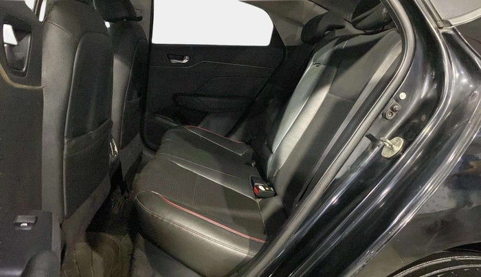2020 Hyundai Verna SX (O) 1.0 TURBO DCT, Petrol, Automatic, 74,955 km, Right Side Rear Door Cabin