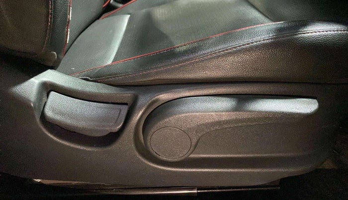 2020 Hyundai Verna SX (O) 1.0 TURBO DCT, Petrol, Automatic, 74,955 km, Driver Side Adjustment Panel