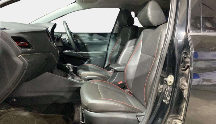 2020 Hyundai Verna SX (O) 1.0 TURBO DCT, Petrol, Automatic, 74,955 km, Right Side Front Door Cabin