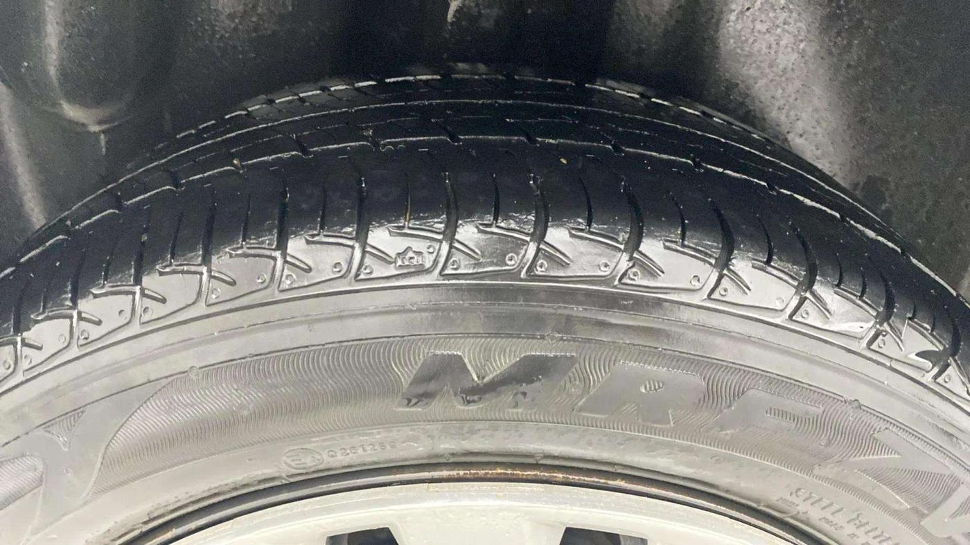 2017 Volkswagen Polo COMFORTLINE 1.2L, Petrol, Manual, 59,540 km, Right Rear Tyre Tread
