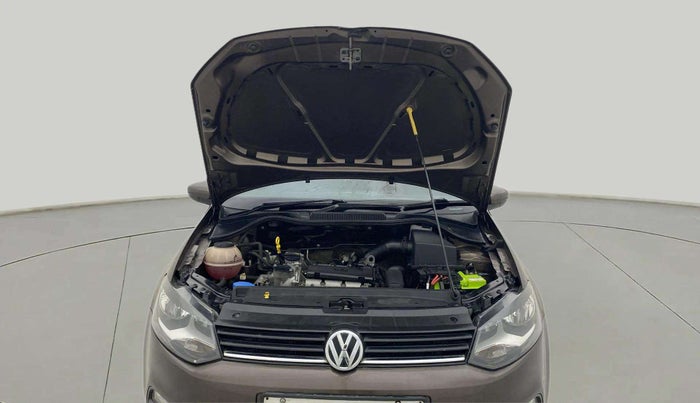 2017 Volkswagen Polo COMFORTLINE 1.2L, Petrol, Manual, 59,540 km, Open Bonet