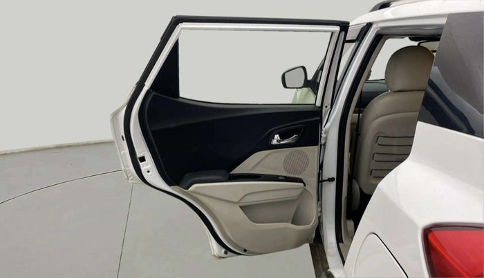 2023 Mahindra XUV300 W8 (O) 1.5 DIESEL, Diesel, Manual, 27,791 km, LHS Rear Door