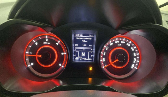2023 Mahindra XUV300 W8 (O) 1.5 DIESEL, Diesel, Manual, 27,791 km, Odometer Image