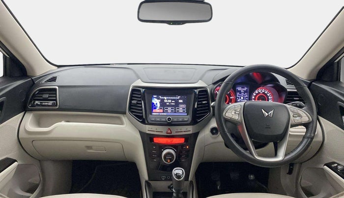 2023 Mahindra XUV300 W8 (O) 1.5 DIESEL, Diesel, Manual, 27,791 km, Dashboard