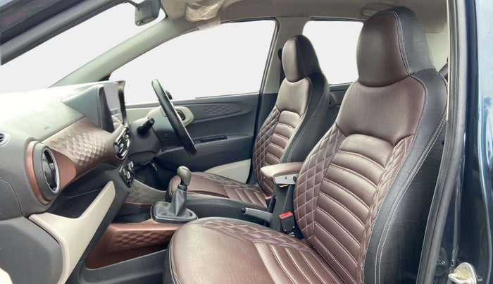 2022 Hyundai AURA S 1.2 CNG, CNG, Manual, 74,245 km, Right Side Front Door Cabin