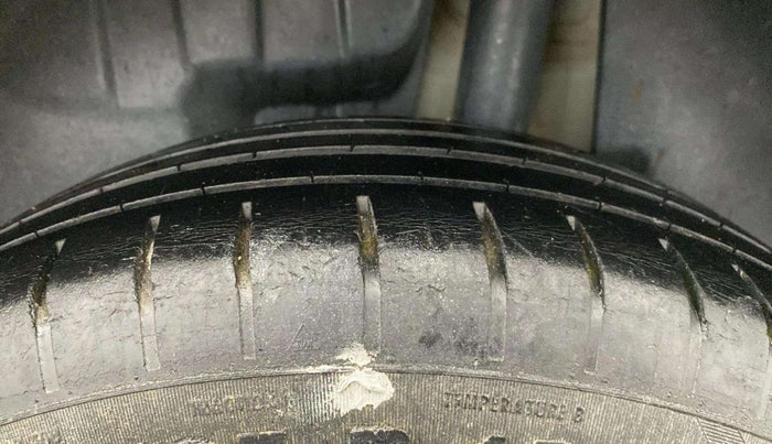 2018 Maruti Swift ZXI PLUS, Petrol, Manual, 48,096 km, Left Rear Tyre Tread
