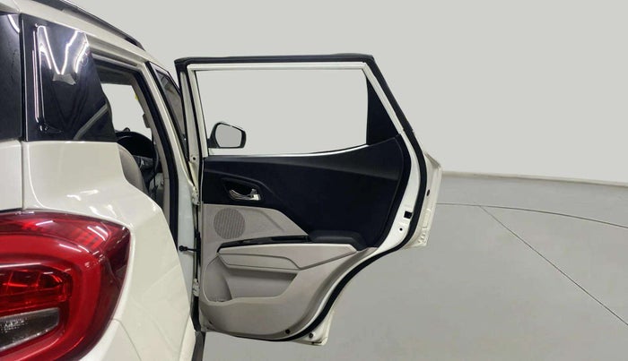 2023 Mahindra XUV300 W8 (O) 1.2 PETROL, Petrol, Manual, 11,292 km, RHS Rear Door
