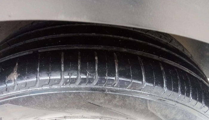 2017 Tata NEXON XZ PLUS DIESEL, Diesel, Manual, 1,09,661 km, Left Rear Tyre Tread