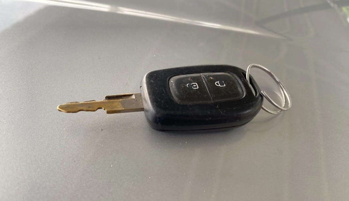 2019 Datsun Redi Go S, Petrol, Manual, 44,964 km, Key Close Up