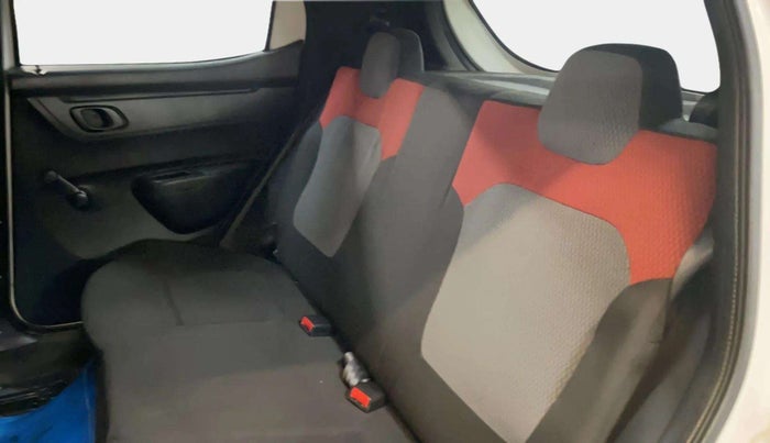 2017 Renault Kwid RXT 1.0 AMT (O), Petrol, Automatic, 54,590 km, Right Side Rear Door Cabin