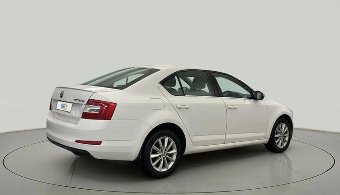 2014 Skoda Octavia ELEGANCE 1.8 TSI AT, Petrol, Automatic, 55,811 km, Right Back Diagonal
