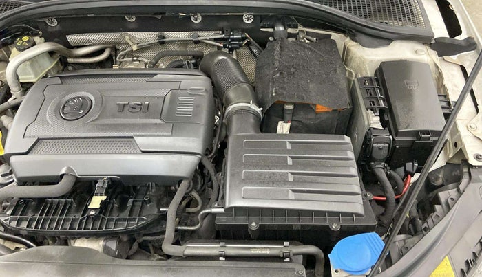 2014 Skoda Octavia ELEGANCE 1.8 TSI AT, Petrol, Automatic, 55,811 km, Engine View - Left