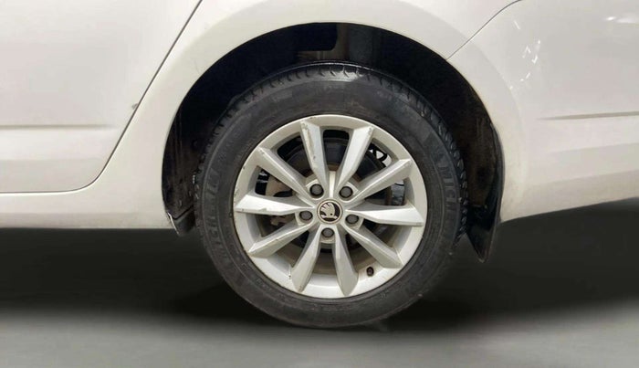2014 Skoda Octavia ELEGANCE 1.8 TSI AT, Petrol, Automatic, 55,811 km, Left Rear Wheel