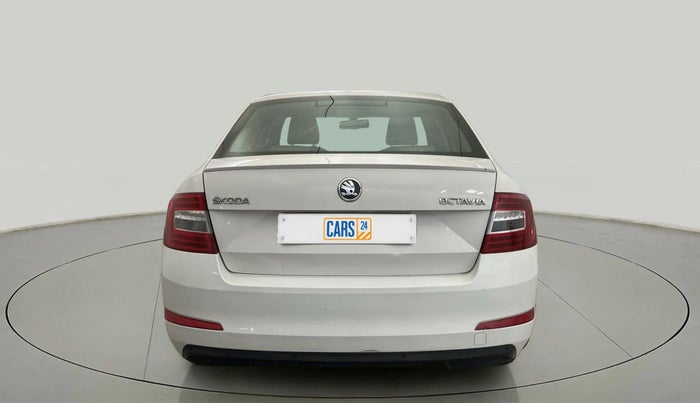 2014 Skoda Octavia ELEGANCE 1.8 TSI AT, Petrol, Automatic, 55,811 km, Back/Rear