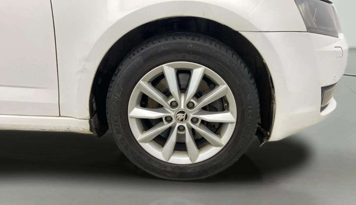 2014 Skoda Octavia ELEGANCE 1.8 TSI AT, Petrol, Automatic, 55,811 km, Right Front Wheel