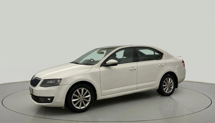 2014 Skoda Octavia ELEGANCE 1.8 TSI AT, Petrol, Automatic, 55,811 km, Left Front Diagonal
