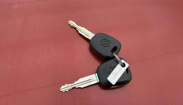 2017 Maruti Alto 800 LXI, Petrol, Manual, 25,927 km, Key Close Up