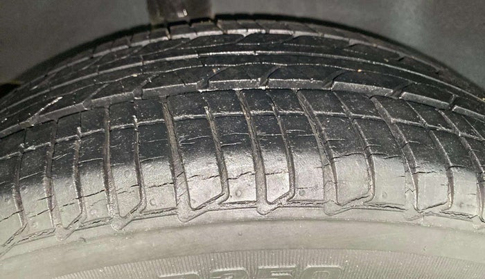 2015 Nissan Micra XV CVT, Petrol, Automatic, 19,310 km, Right Rear Tyre Tread