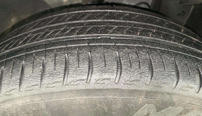 2015 Nissan Micra XV CVT, Petrol, Automatic, 19,310 km, Right Front Tyre Tread
