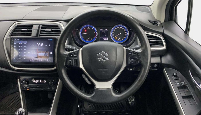 2016 Maruti S Cross ZETA 1.3, Diesel, Manual, 86,449 km, Steering Wheel Close Up