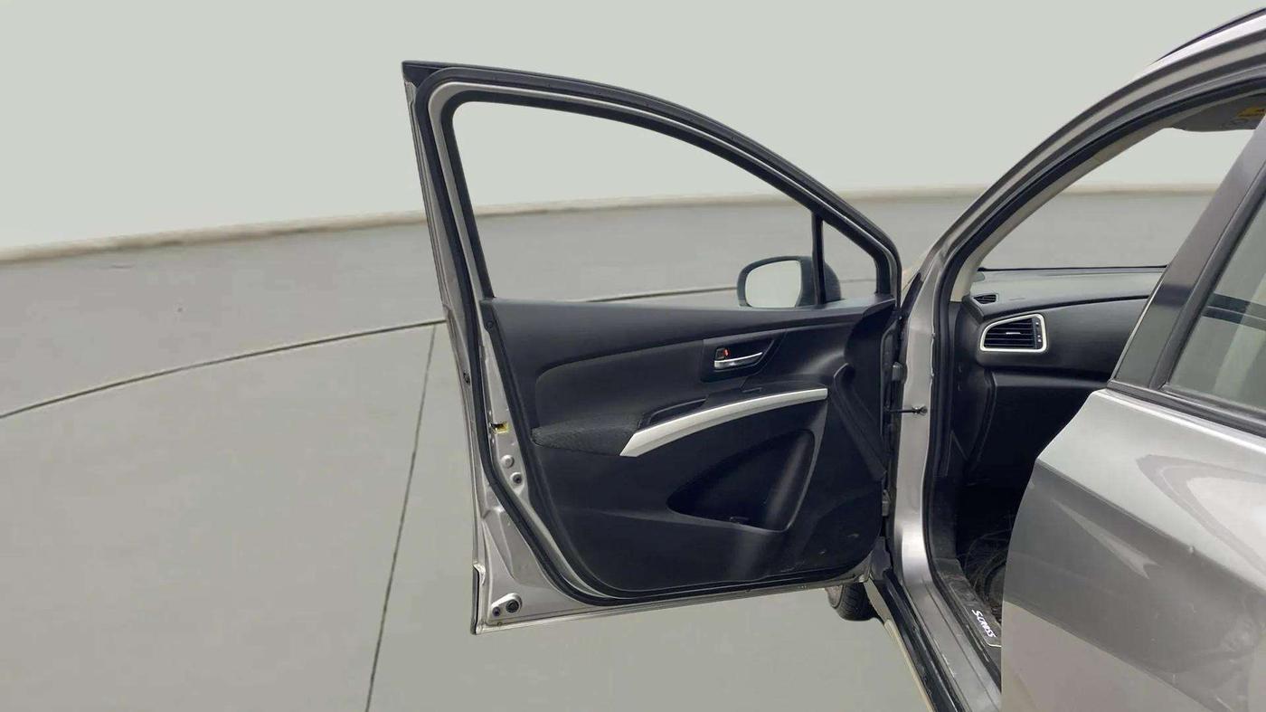 2016 Maruti S Cross ZETA 1.3, Diesel, Manual, 86,449 km, LHS Front Door