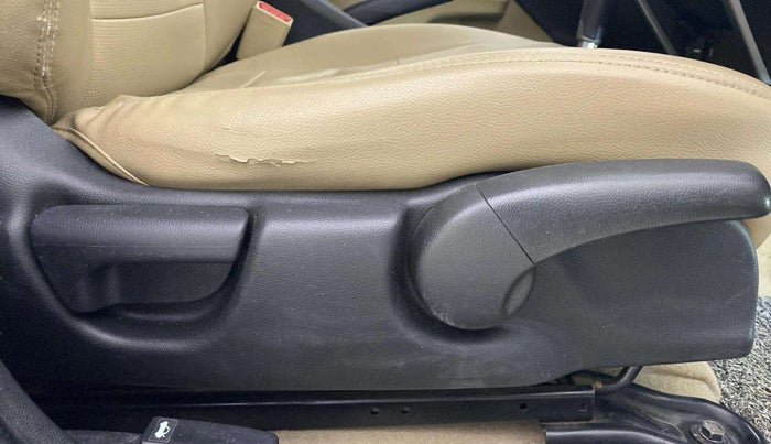 2019 Honda City 1.5L I-VTE V CVT, Petrol, Automatic, 63,779 km, Driver Side Adjustment Panel